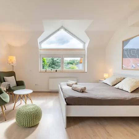Tinygreens Bed & Breakfast *